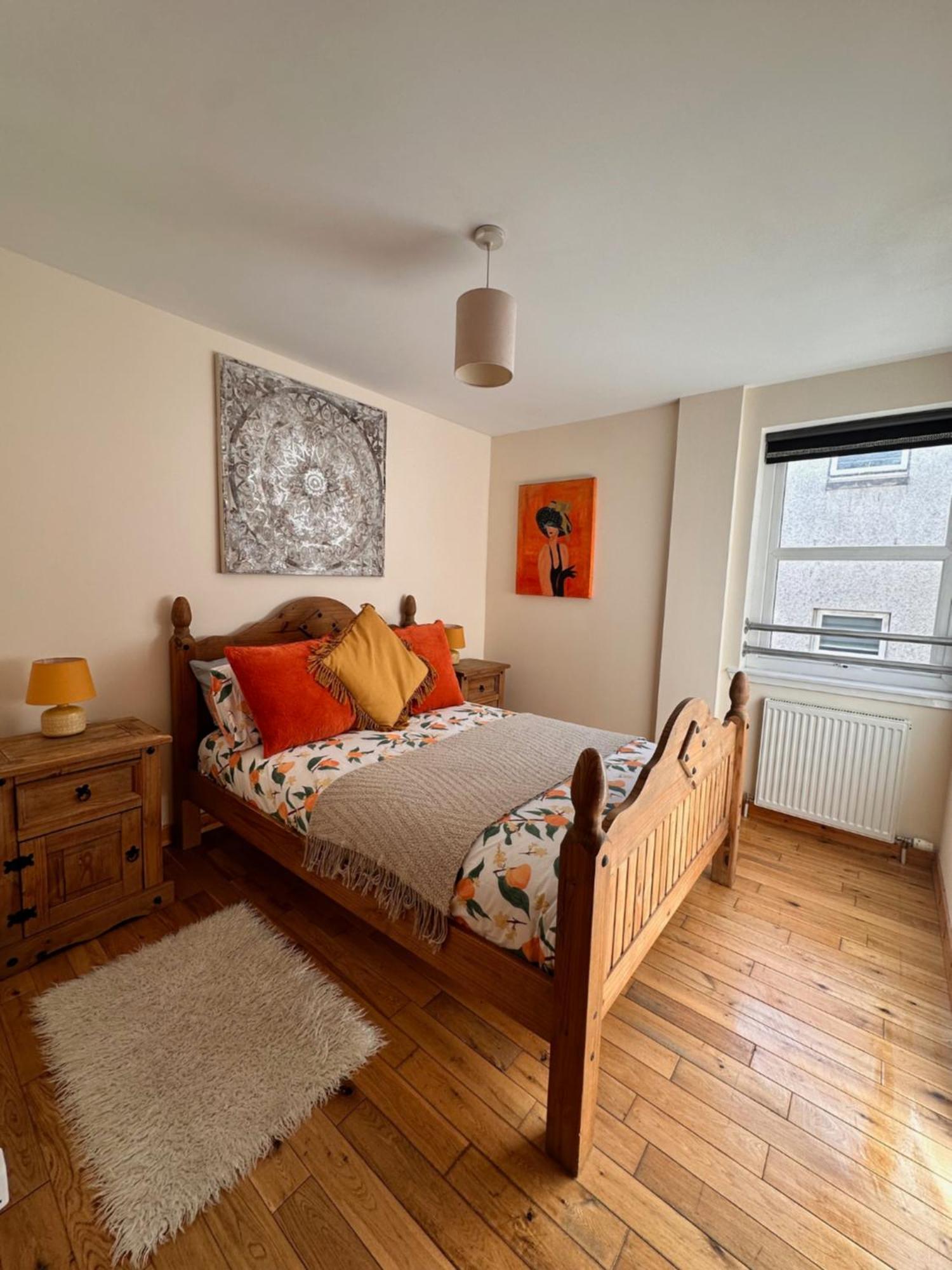 City Centre Apartment Next To Bus And Train Station Inverness Exteriör bild